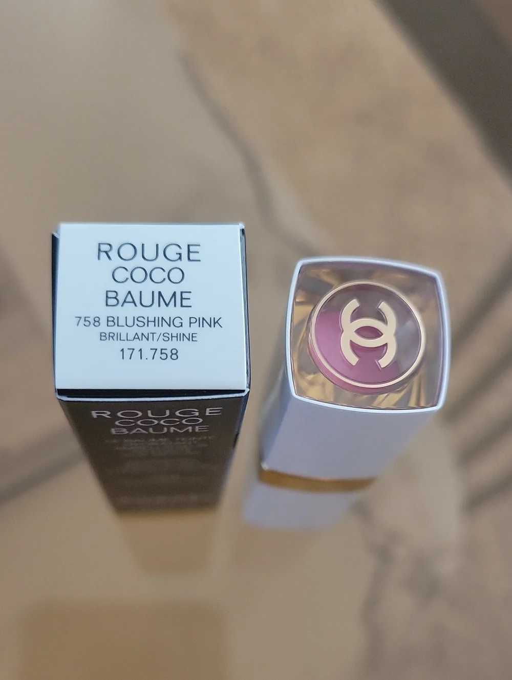 CHANEL Rouge Coco Lip Balm - Blushing Pink